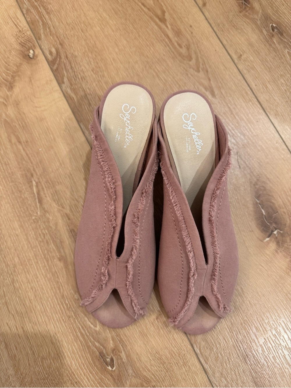 Seychelles Dusty Rose Frayed Open-Toe Slip-On Mules